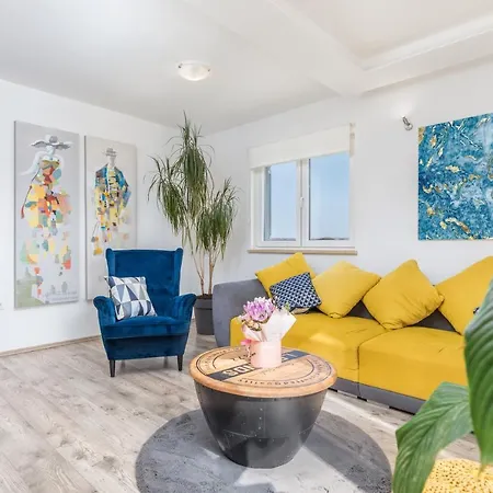 Apartman Nina Fazana Exterior photo
